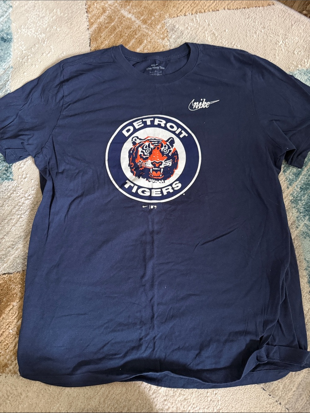 Nike Women’s Navy Detroit Tigers Graphic Tee with Orange Accent